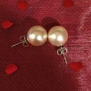 14k 10-11M South Seawater Pearl earrings
